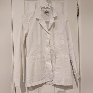 Short white coat